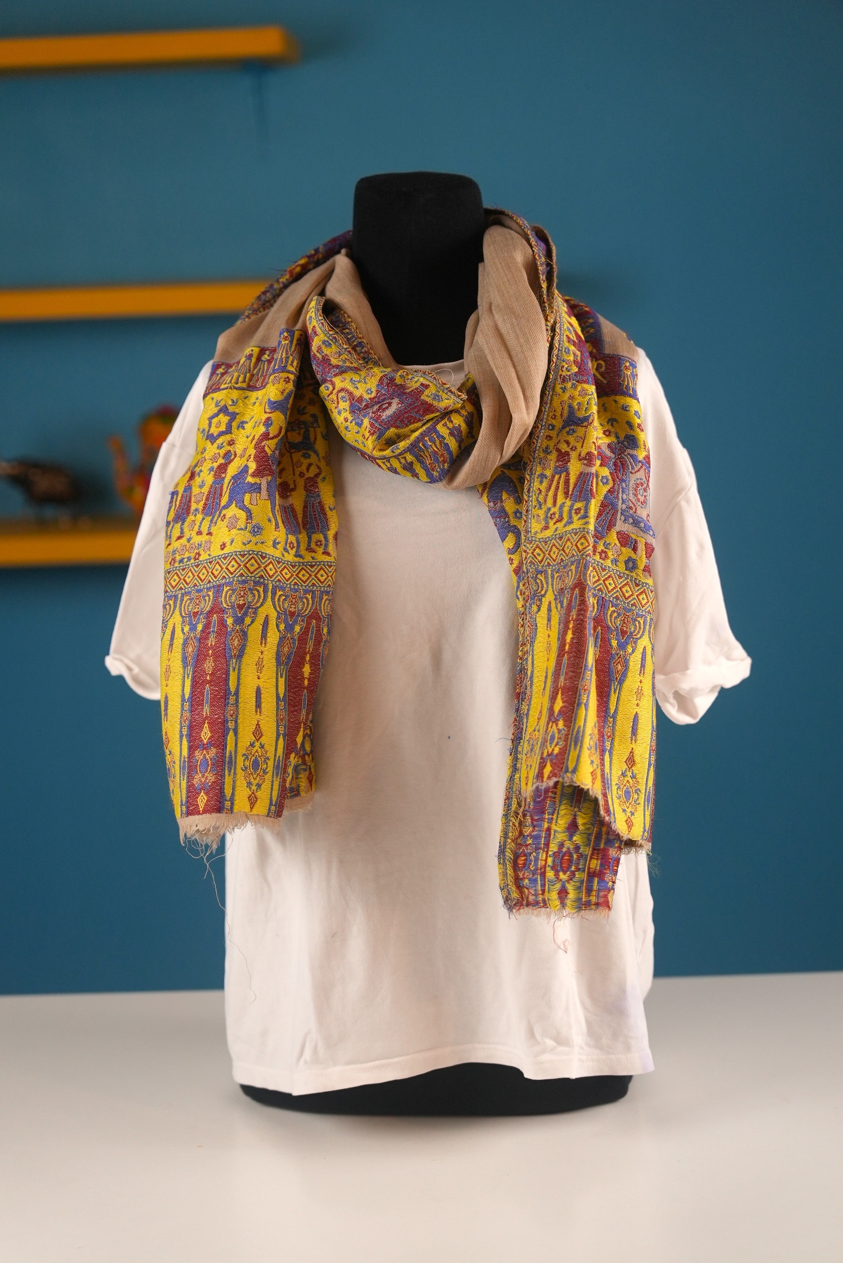 Handwoven Pashmina Wrap | Eternal Elegance