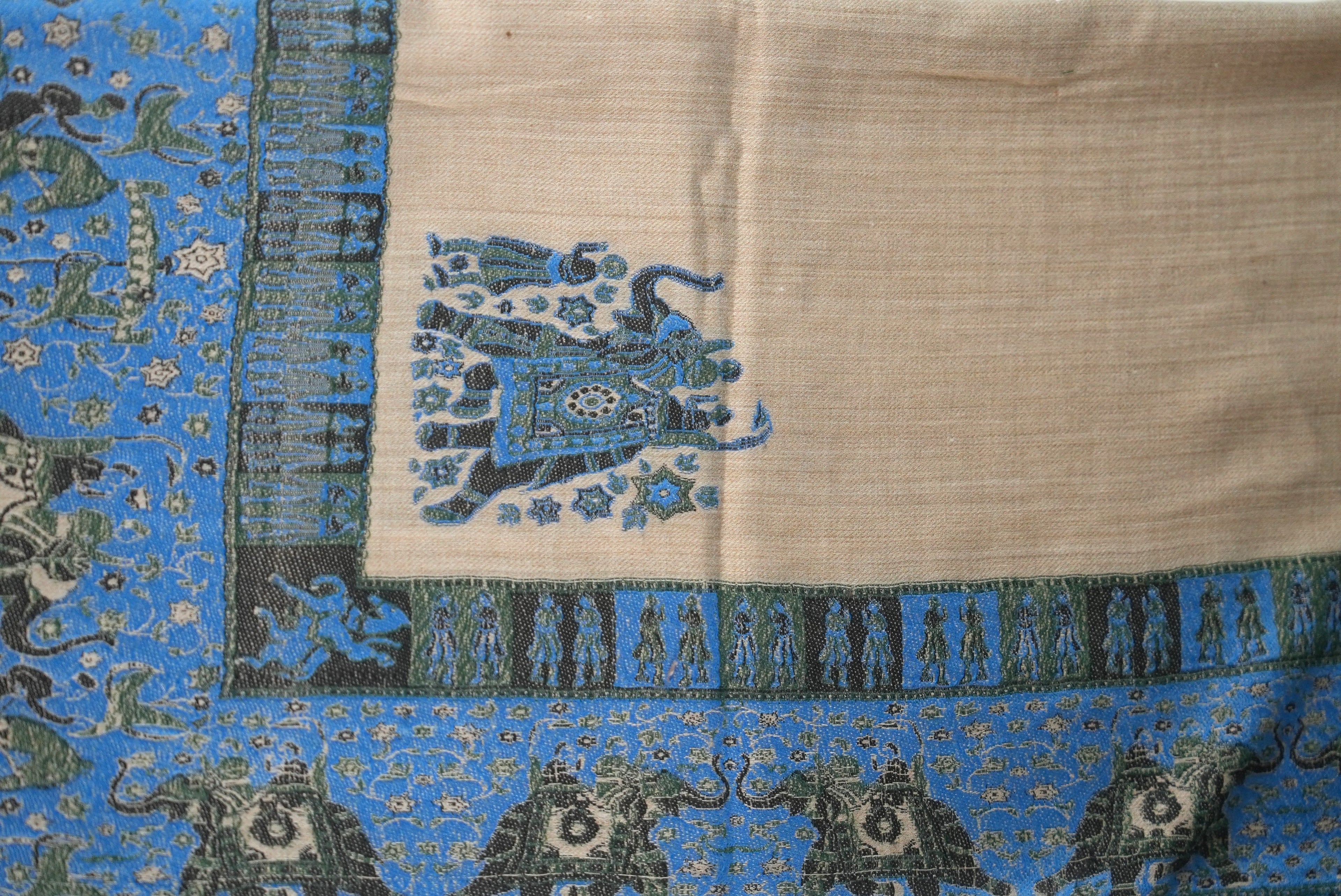 Handwoven Pashmina Wrap | Eternal Elegance